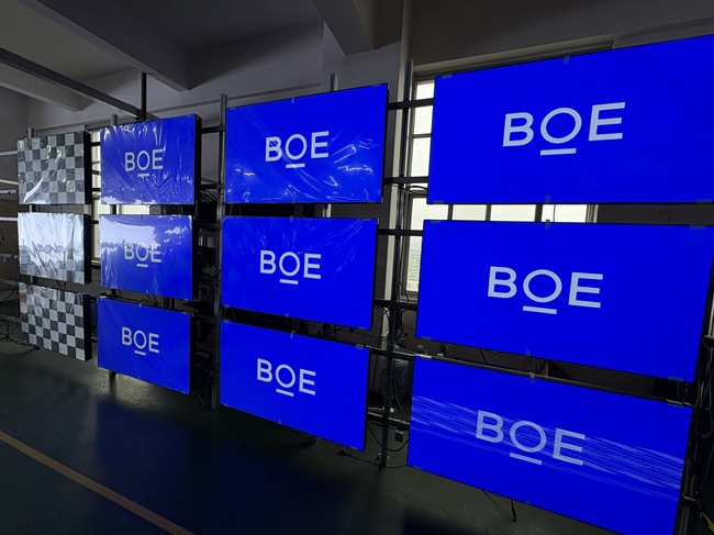 华邦瀛49寸液晶拼接屏京东方BOE面板+72小时老化测试 (1).jpg